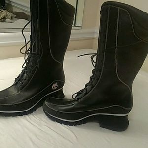 Nwot blk leather lace up timberlands