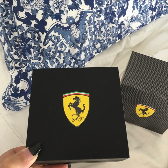 Ferrari Watch - Picture 3 of 3