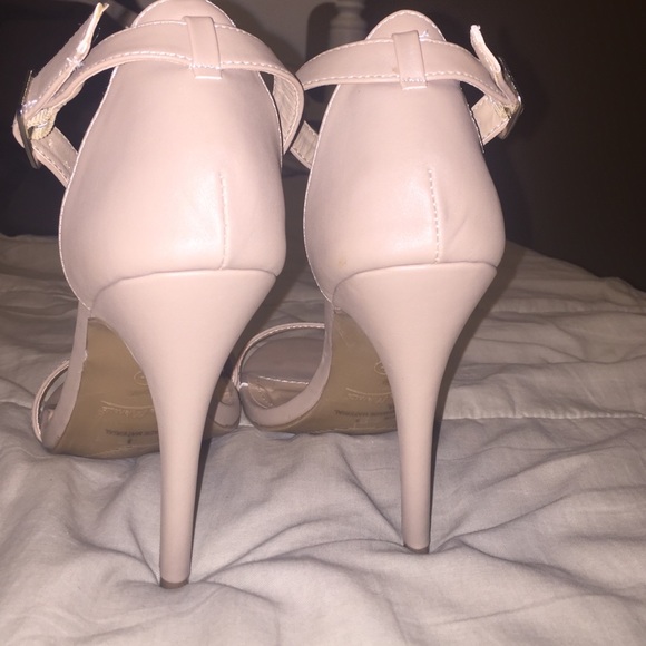 SOLD!!!! Nude heels ☺️✨ - Picture 4 of 4