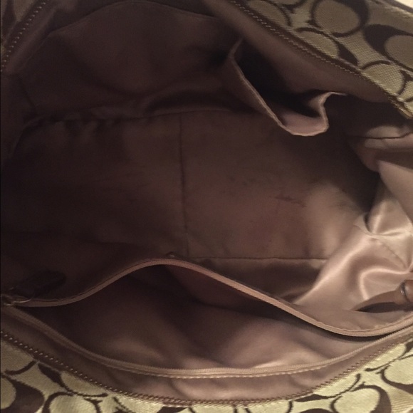 Authentic Coach purse - Picture 2 of 4