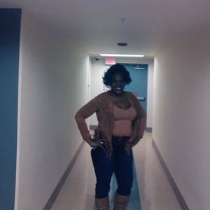 Meet your Posher, Valarie