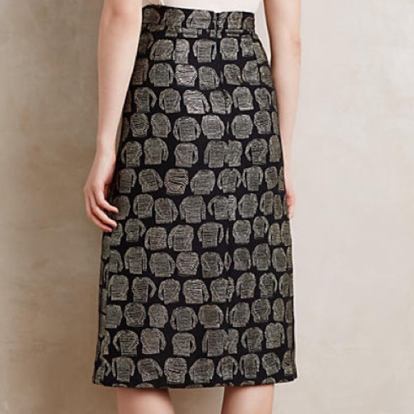 Unique shirt patterned pencil skirt. So fun! - Picture 2 of 4