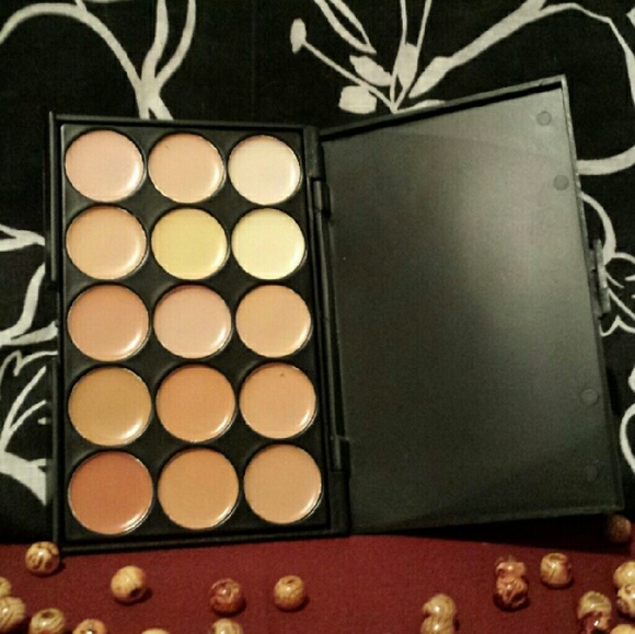 Other - Professional-grade Concealer SET 2 SKIN TONES