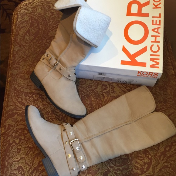 SOLD-Michael Kors Boots - Picture 1 of 4