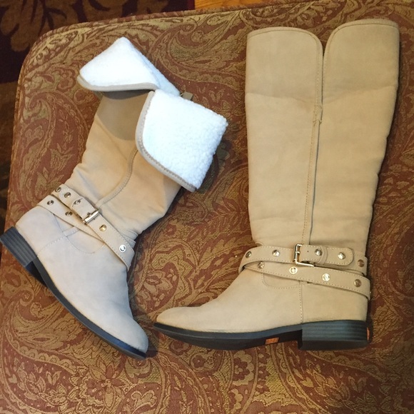 SOLD-Michael Kors Boots - Picture 2 of 4