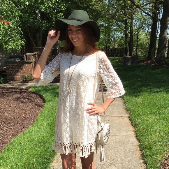 Boho Girly Lace Shift Dress - Picture 3 of 3