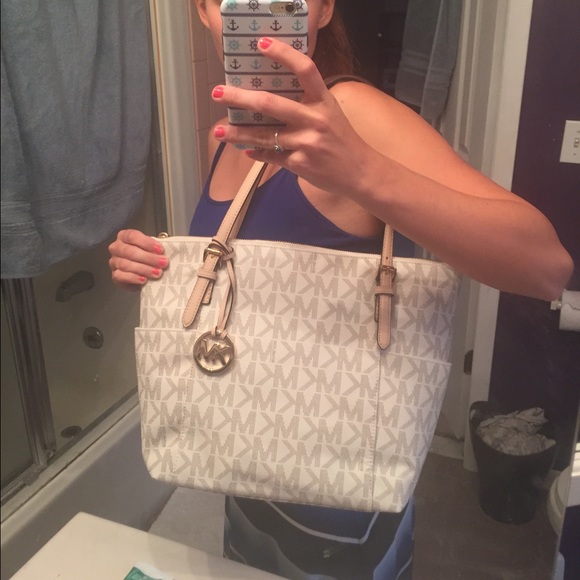 TAKING OFFRS Michael kors vanilla pvc lg jetset - Picture 2 of 3