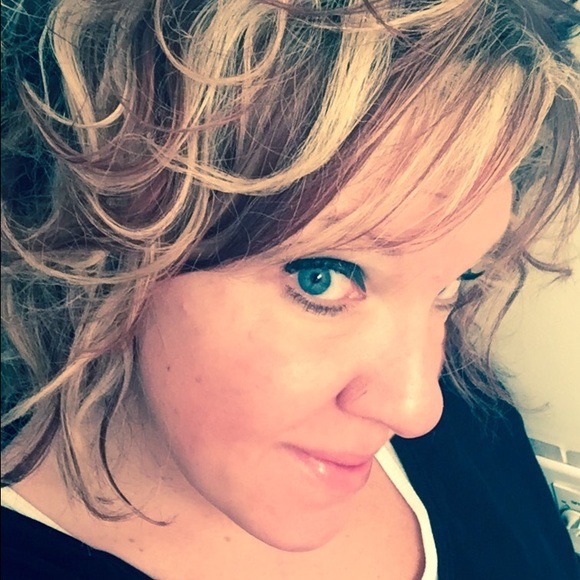 Meet your Posher, Stacey - Picture 1 of 1