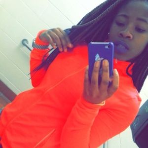 Meet your Posher, Kyra