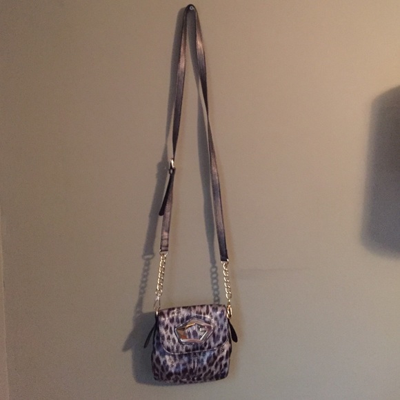 Animal Print Guess Purse - Picture 2 of 3