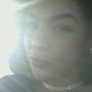 Meet your Posher, Ofelia