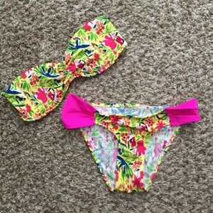 🌴😎 Victoria's Secret Bandeau Floral Bikini Small