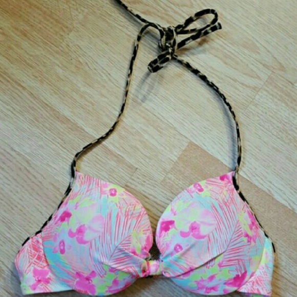 PINK vs bathing suit top