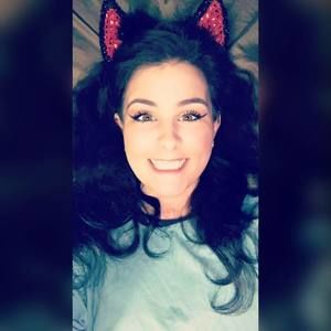 Meet your Posher, Faye