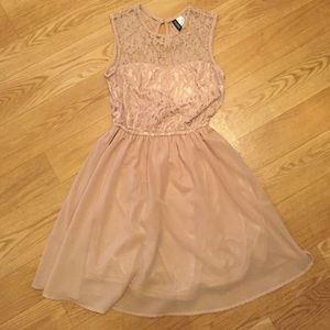 H&M Pink Pastel Dress on HOLD for @fhufnagel27