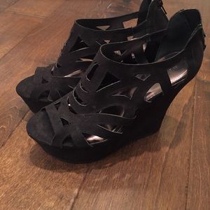Madden girl wedges