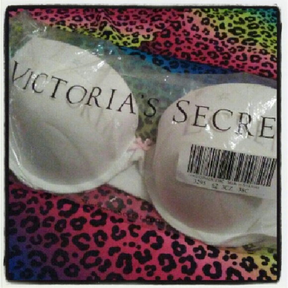 Victoria's Secret Push-Up Plunge Bra 38C