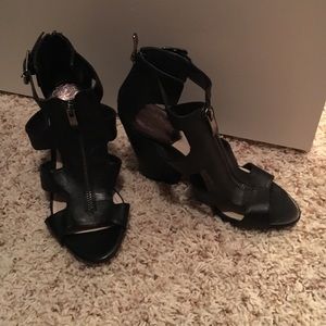 Vince Camuto block heel