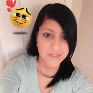 Meet your Posher, Manuela