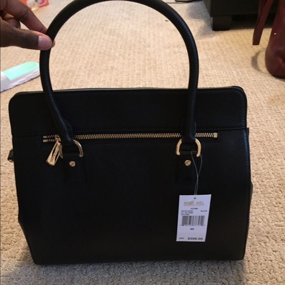 NWT: Michael kors black satchel authentic - Picture 2 of 4