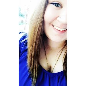 Meet your Posher, Candice