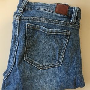 light wash, skinny jean