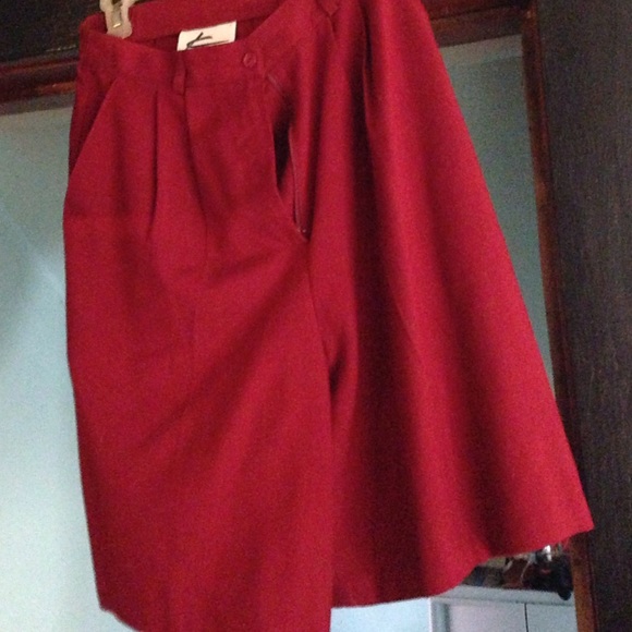 Short, jacket - Picture 3 of 3