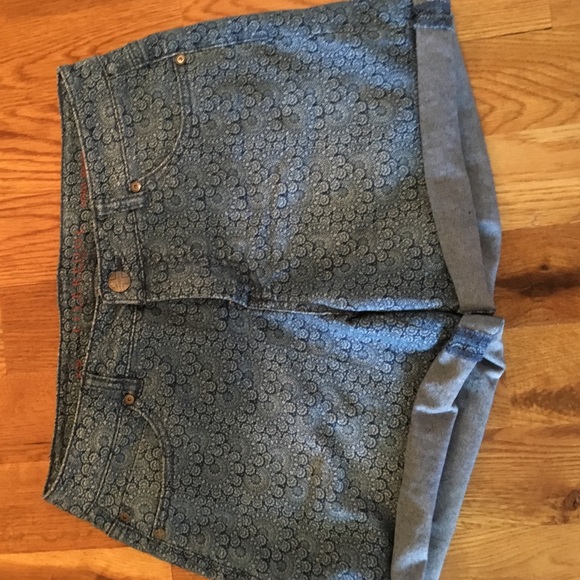 Boutique designed shorts. Adorable.