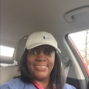 Meet your Posher, Shana