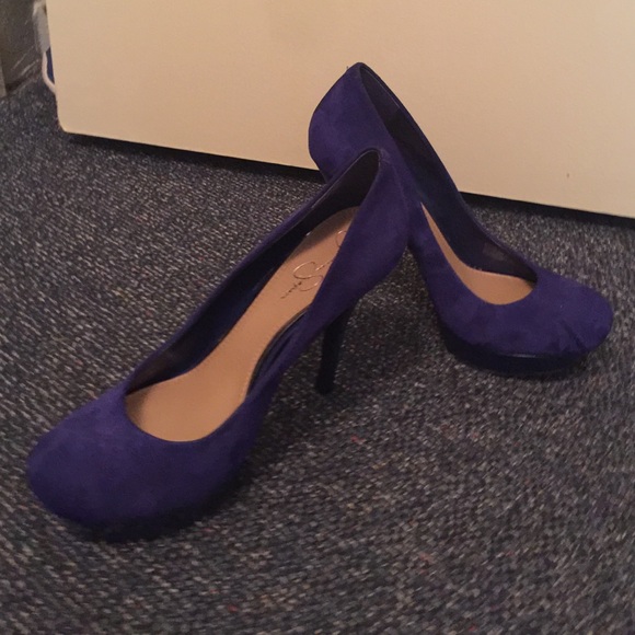 Heels - Picture 1 of 4