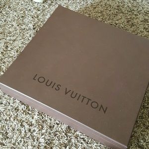 Louis vouitton  box