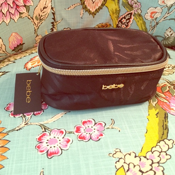 NWT BEBE TRAVEL CASE