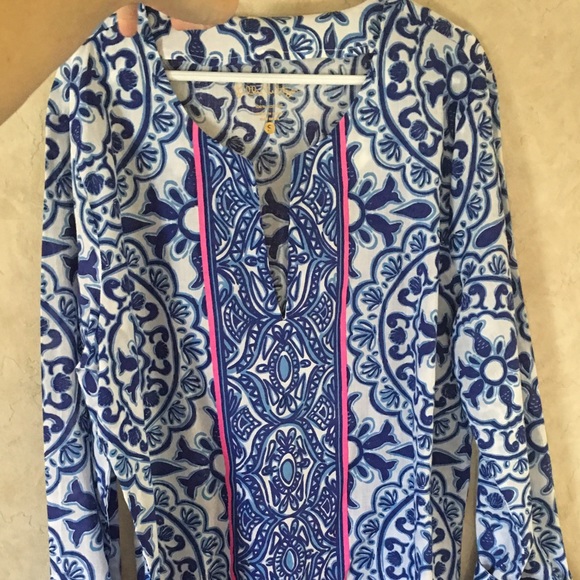 Lilly Pulitzer Amelia Island Tunic Pooling around
