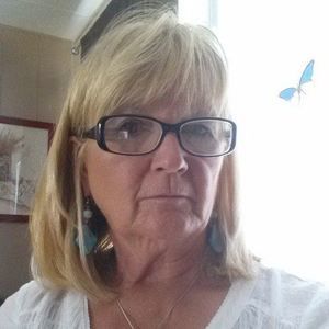 Meet your Posher, Lorraine