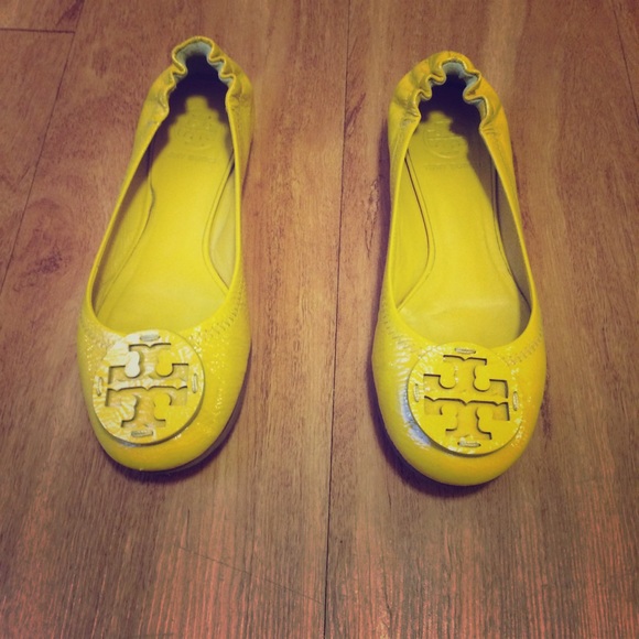 tory burch yellow flats