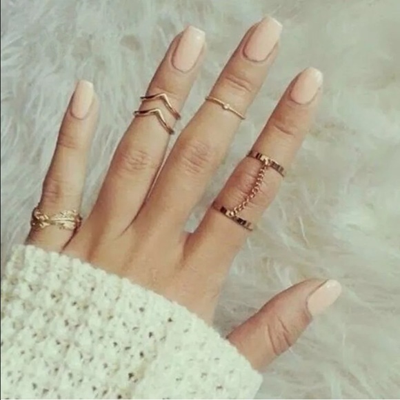 🇺🇸🇺🇸🇺🇸 1 Left!!6 piece gold rings