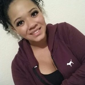 Meet your Posher, Reyna