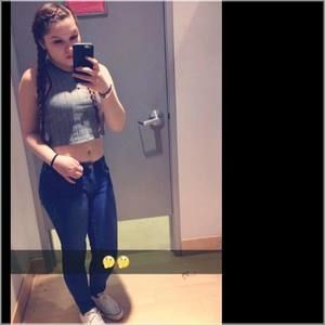 Meet your Posher, Vittoria