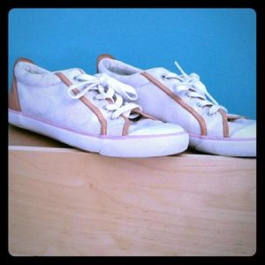 Coach sneakers. Barrett style.