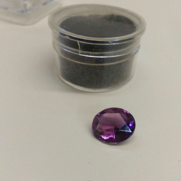 Genuine loose 3 carot loose amethyst gemstone