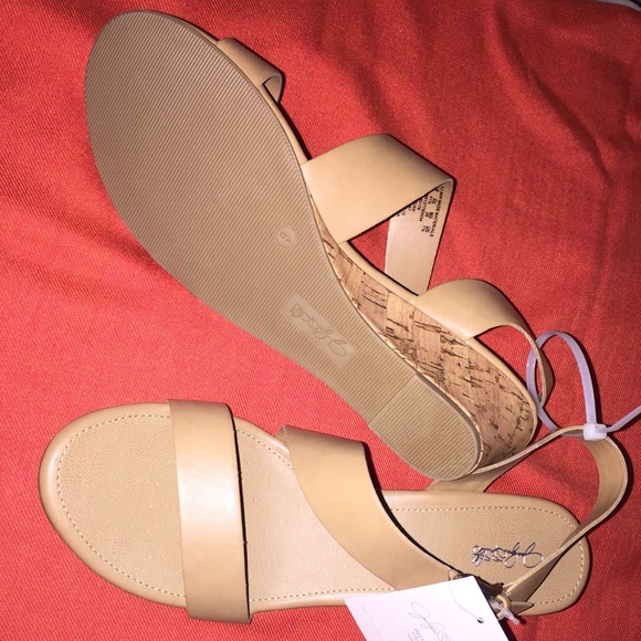 Brand new, Jaclyn Smith dressy sandals