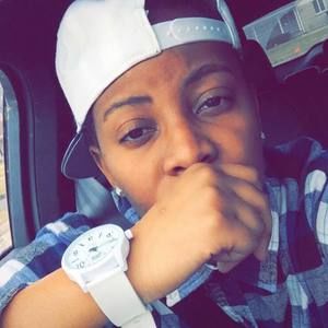 Meet your Posher, Adeana