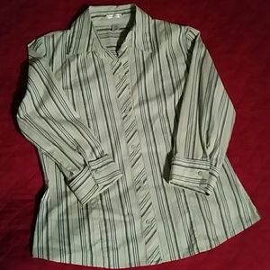 Great top for work or leisurely!!