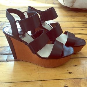 Vince Camuto Wedges 9.5