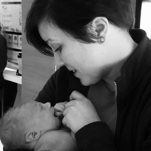 Meet your Posher, Mandi - Picture 1 of 1
