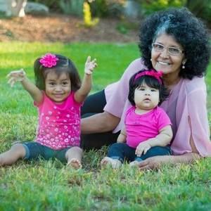 Meet your Posher, Amparo