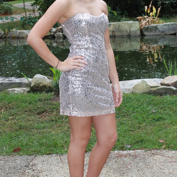 Short sequin homecoming/prom dress
