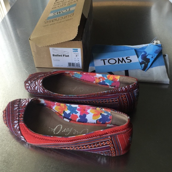 TOMS Lina Ballet Flat Size 7.5