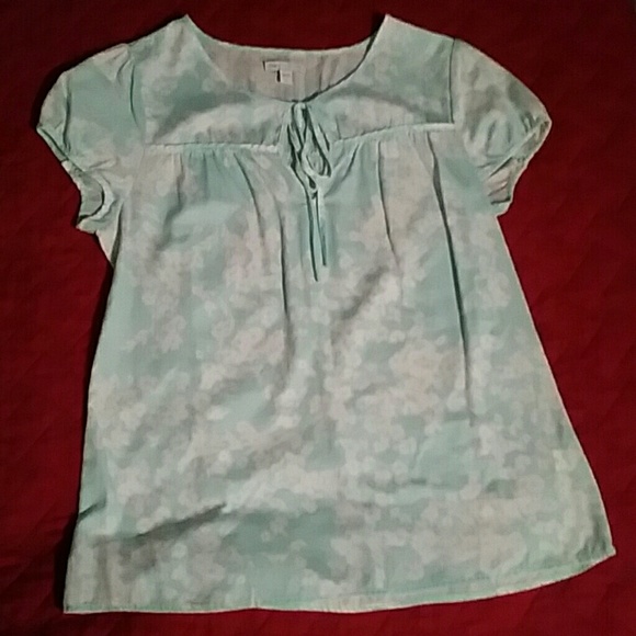 Pretty (almost) sleeveless top!