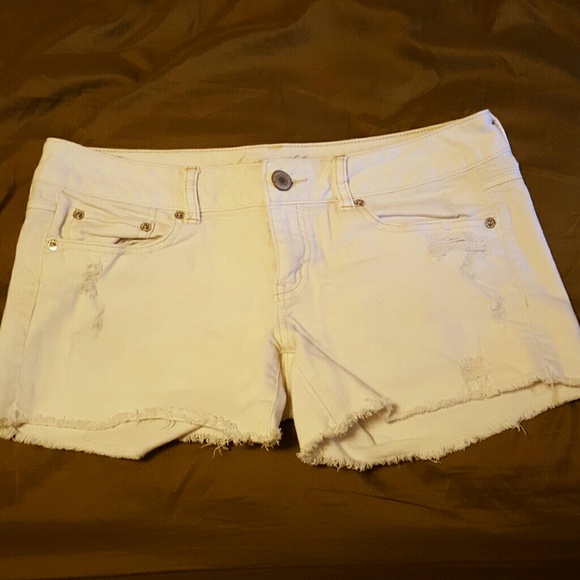 SPRING CLEANING! American Eagle shorts